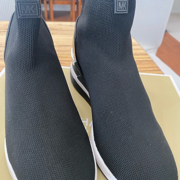 Michael kors skyler bootie black size 7 - Picture 8 of 11